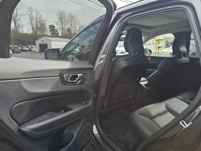 2025 Volvo XC60 Plus