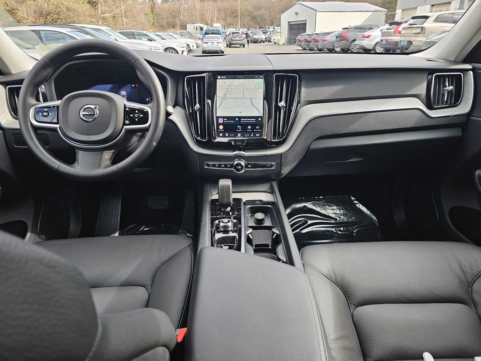 2025 Volvo XC60 Plus