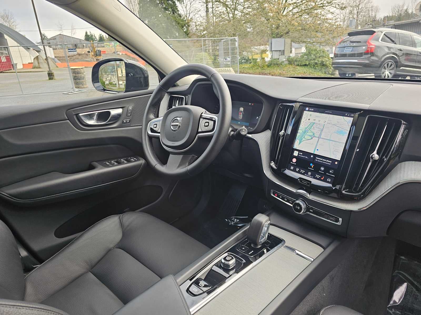 2025 Volvo XC60 Plus