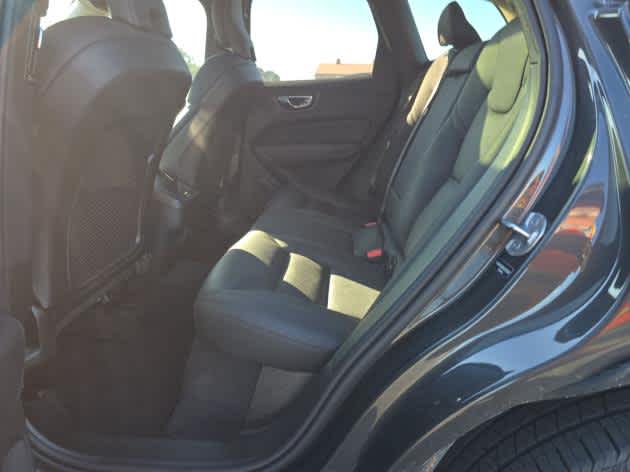 2025 Volvo XC60 Plus