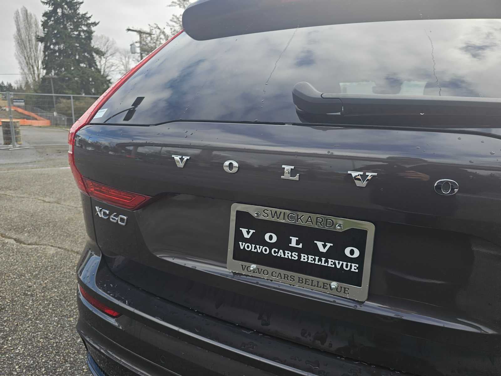 2025 Volvo XC60 Plus