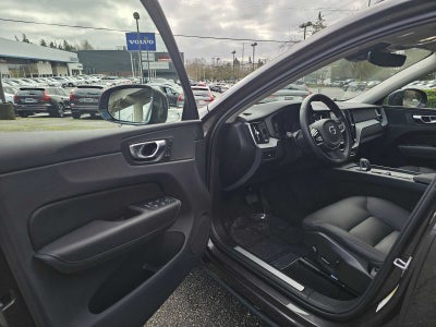 2025 Volvo XC60 Plus