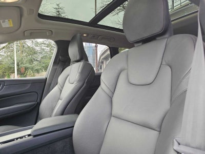 2025 Volvo XC60 Plus