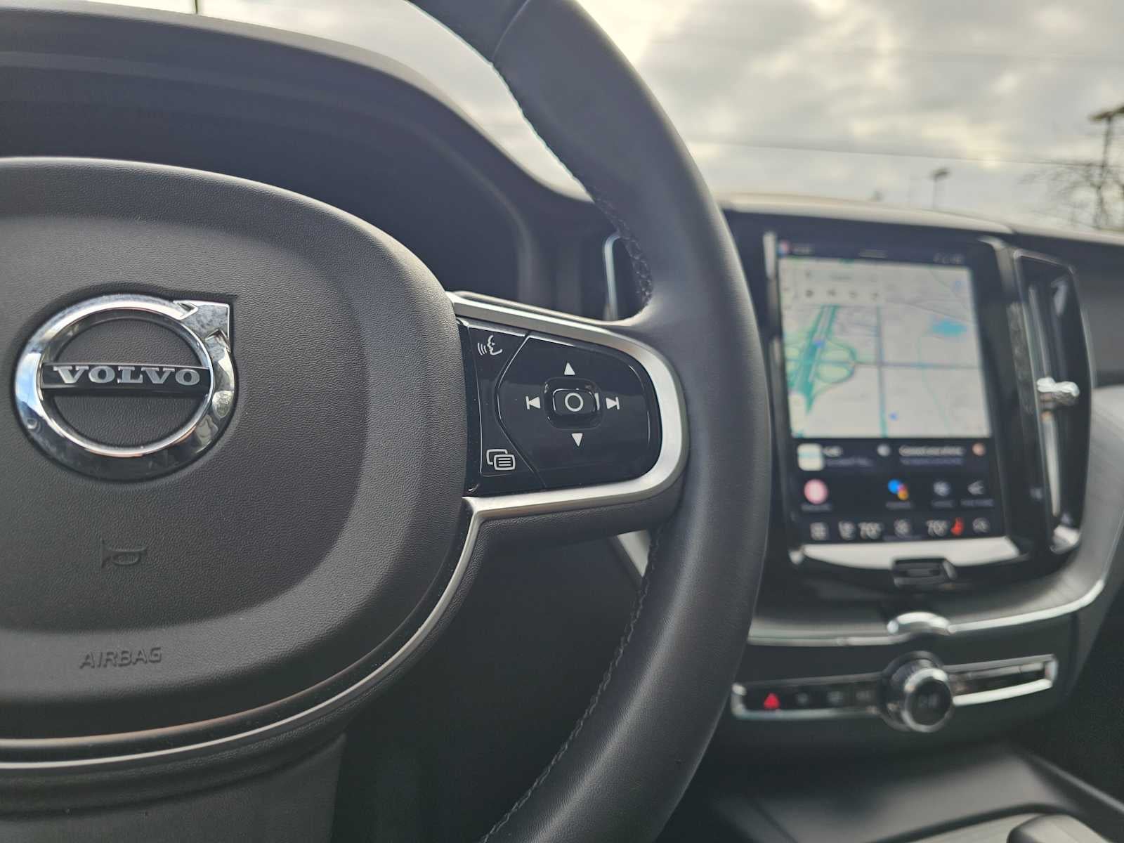 2025 Volvo XC60 Plus