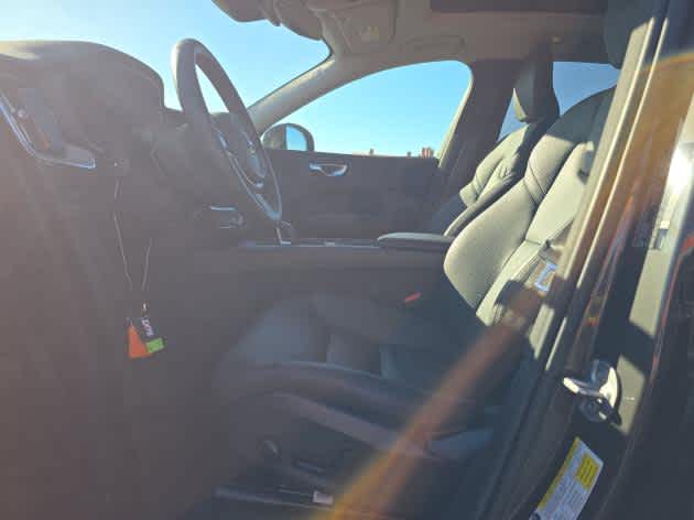 2025 Volvo XC60 Plus