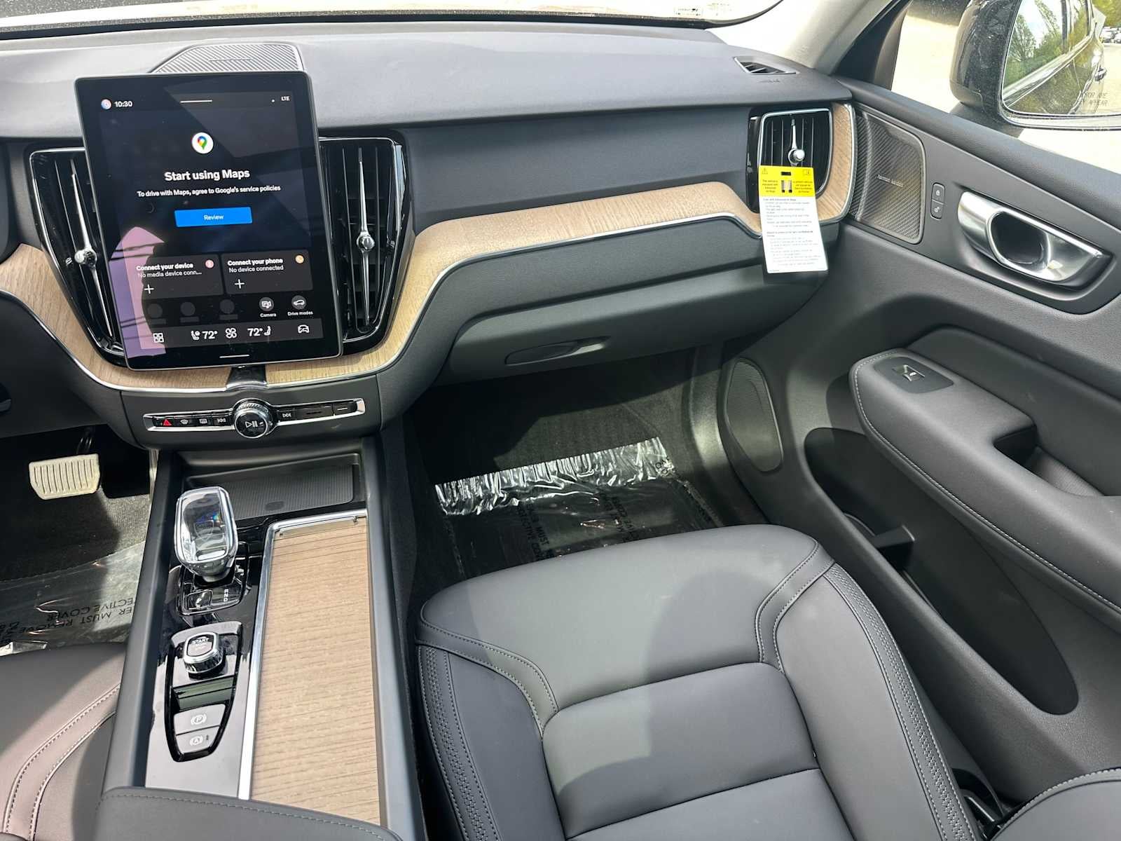 2026 Volvo XC60 Plus