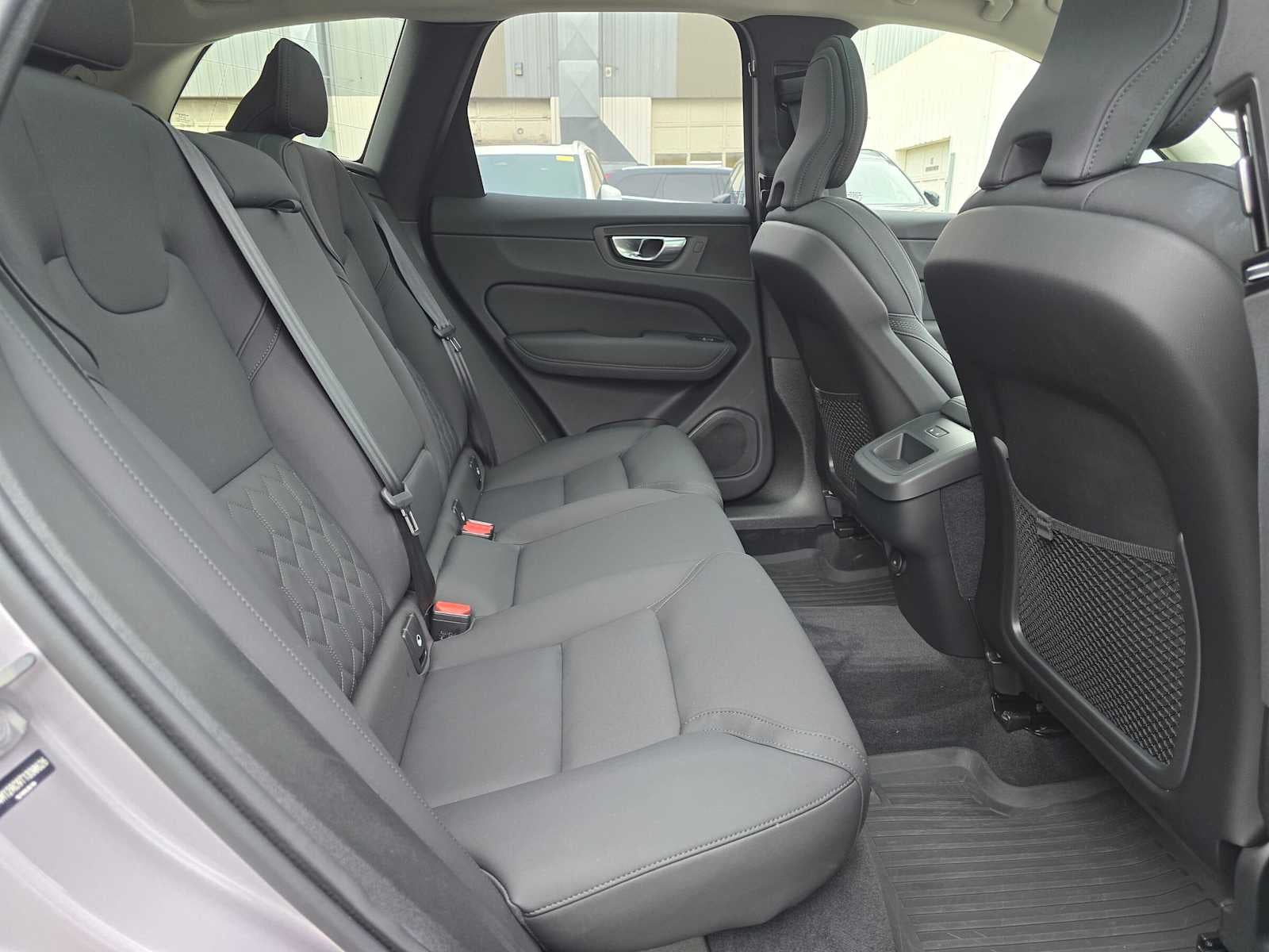 2026 Volvo XC60 Plus