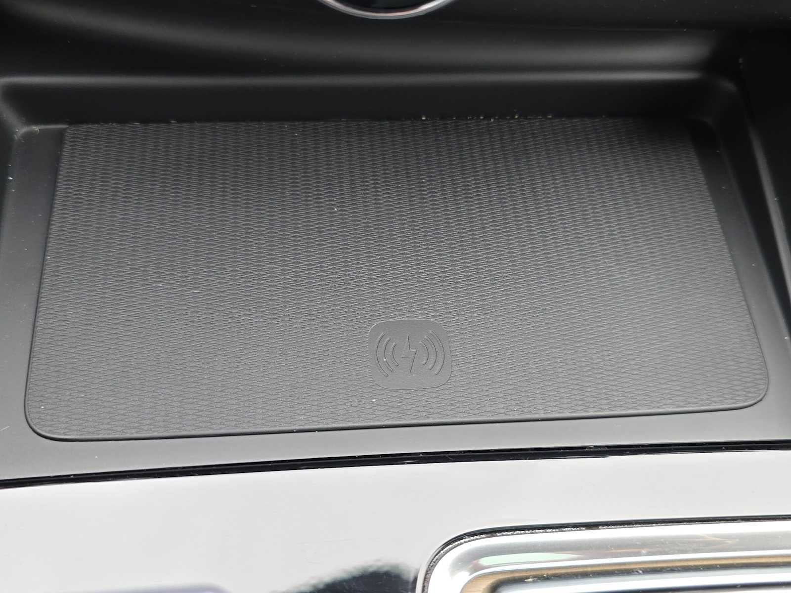 2026 Volvo XC60 Plus