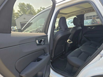 2026 Volvo XC60 Plus