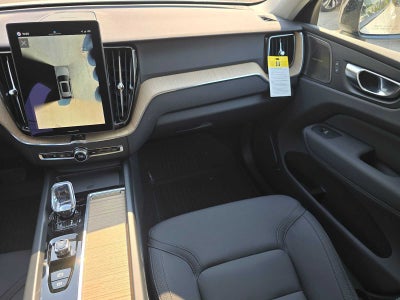 2026 Volvo XC60 Plus