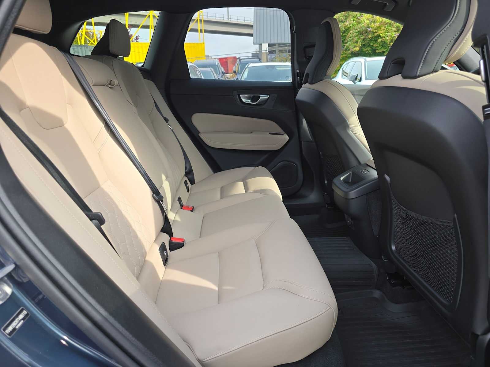 2026 Volvo XC60 Plus