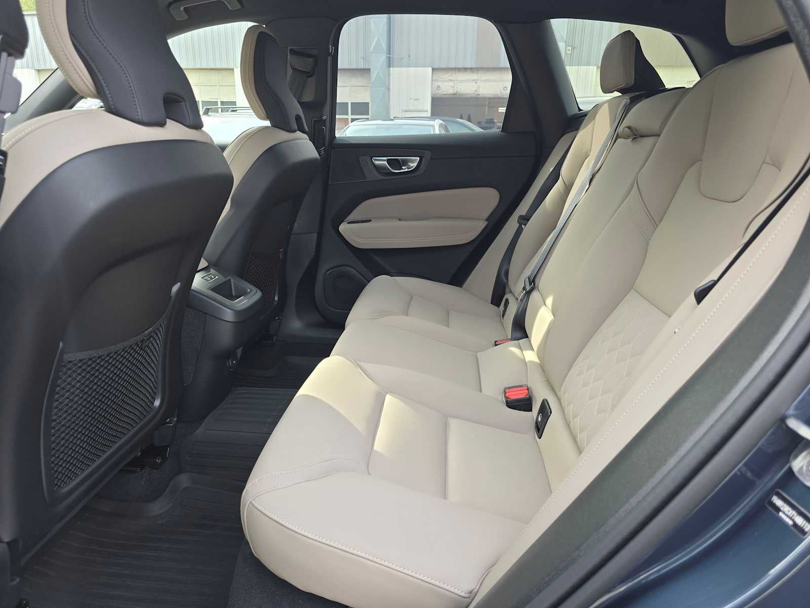 2026 Volvo XC60 Plus