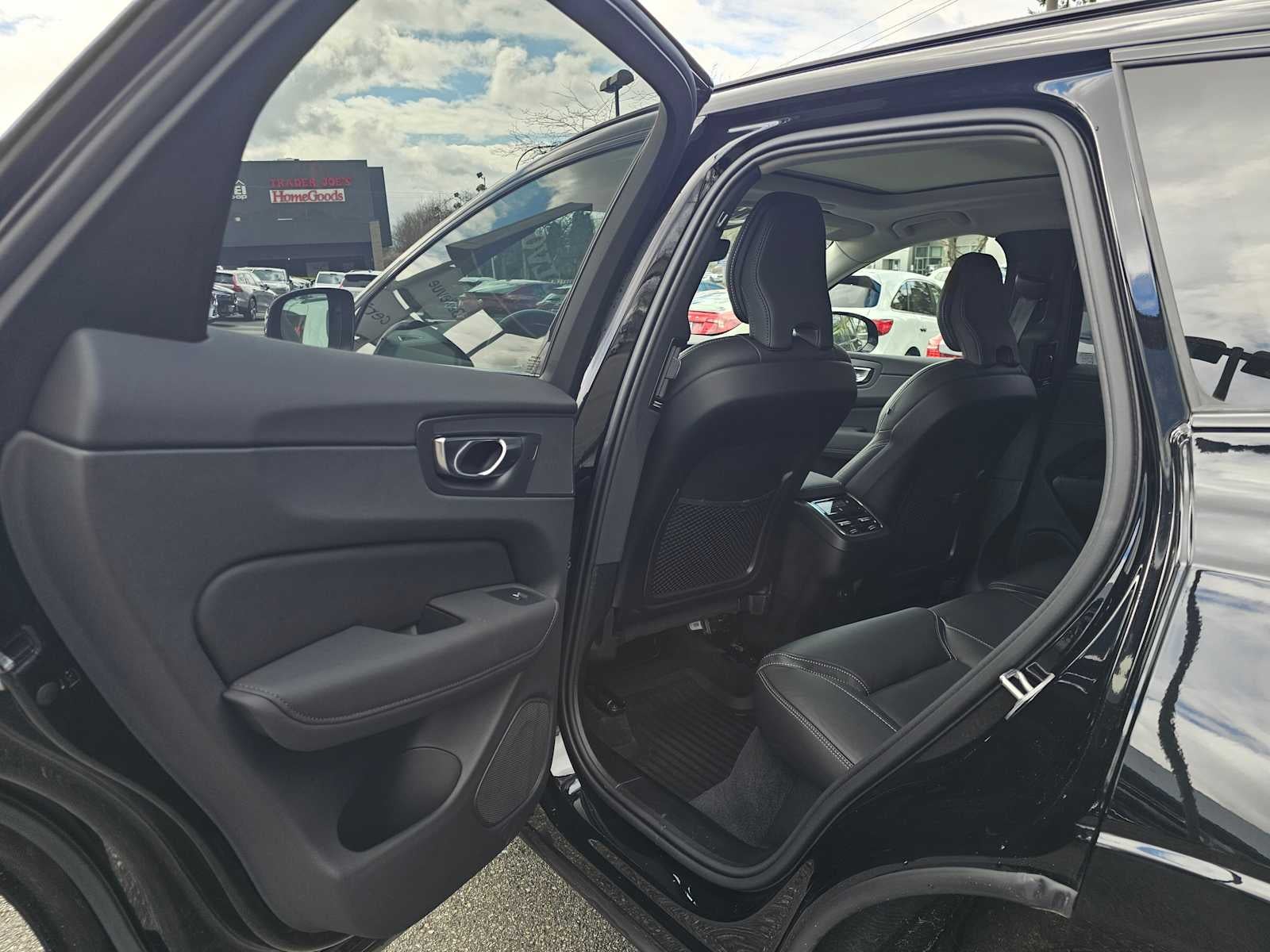 2026 Volvo XC60 Ultra