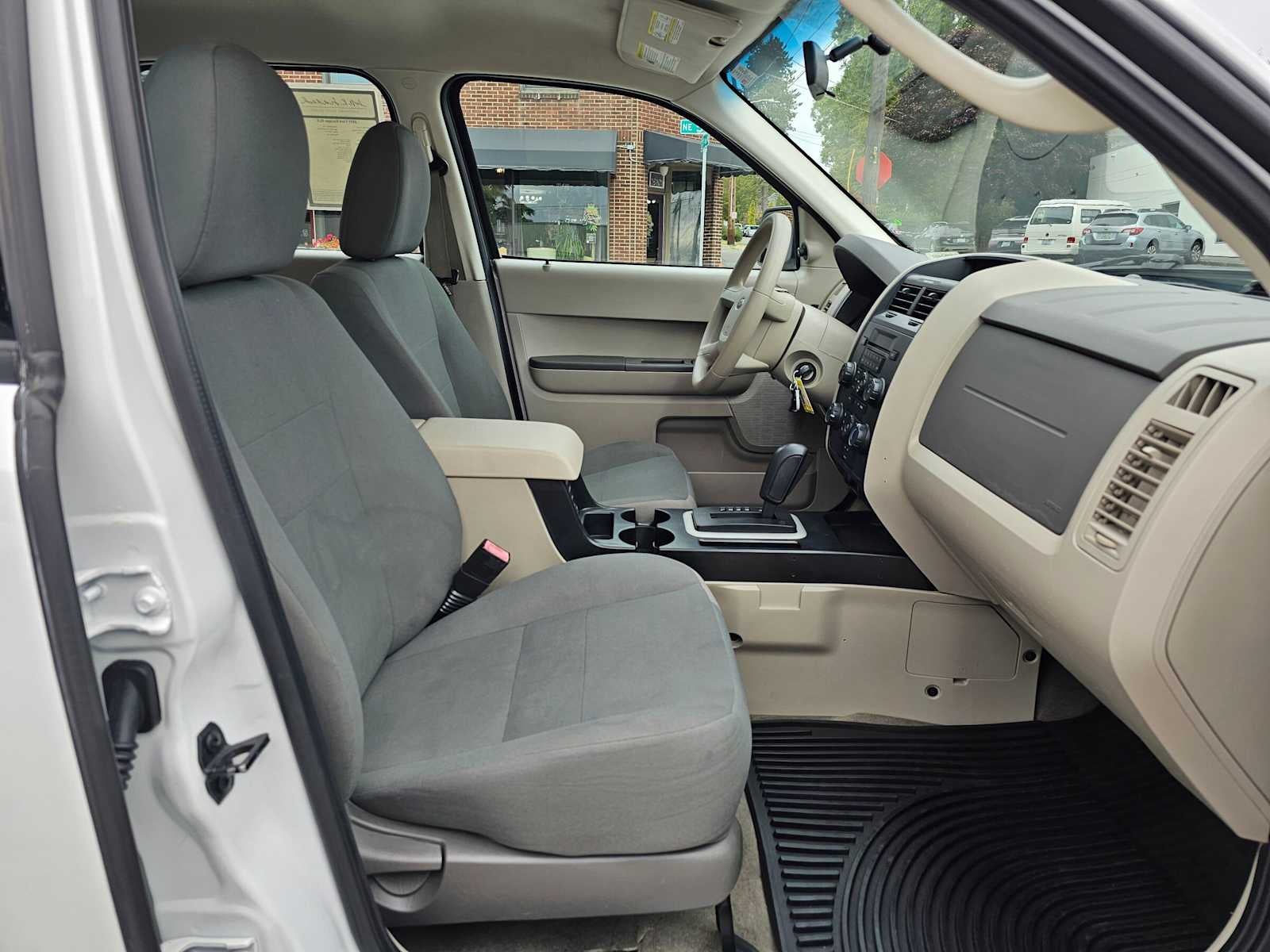 2011 Ford Escape XLS