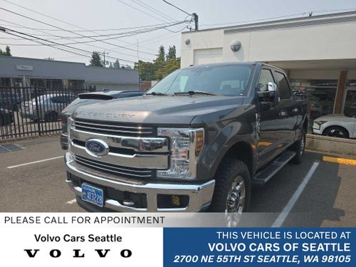 2018 Ford Super Duty F-350 SRW Pickup LARIAT