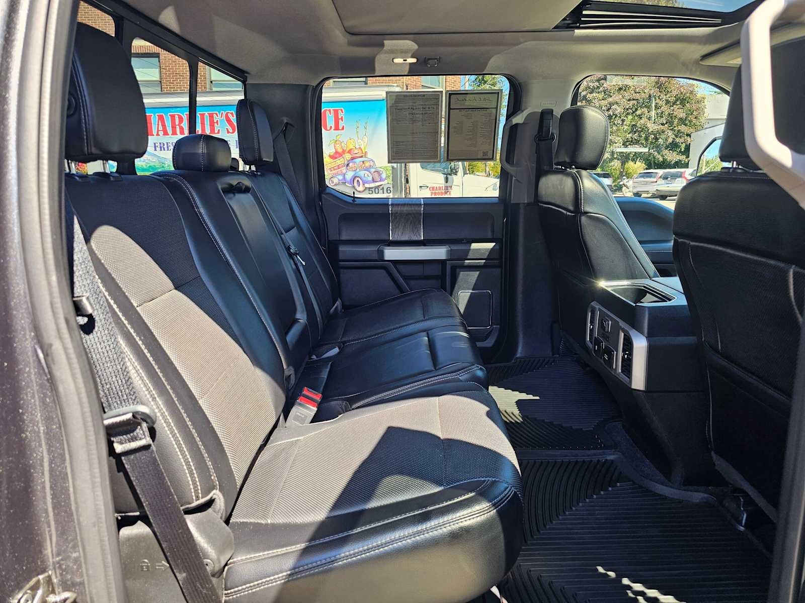 2018 Ford Super Duty F-350 SRW Pickup LARIAT
