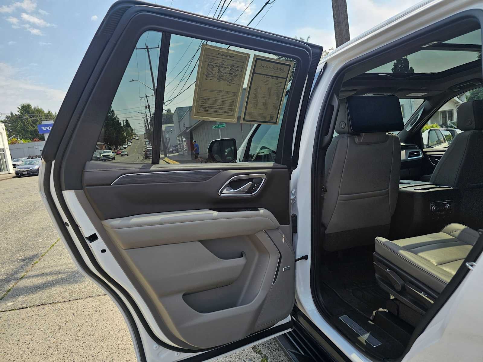 2021 GMC Yukon SLT