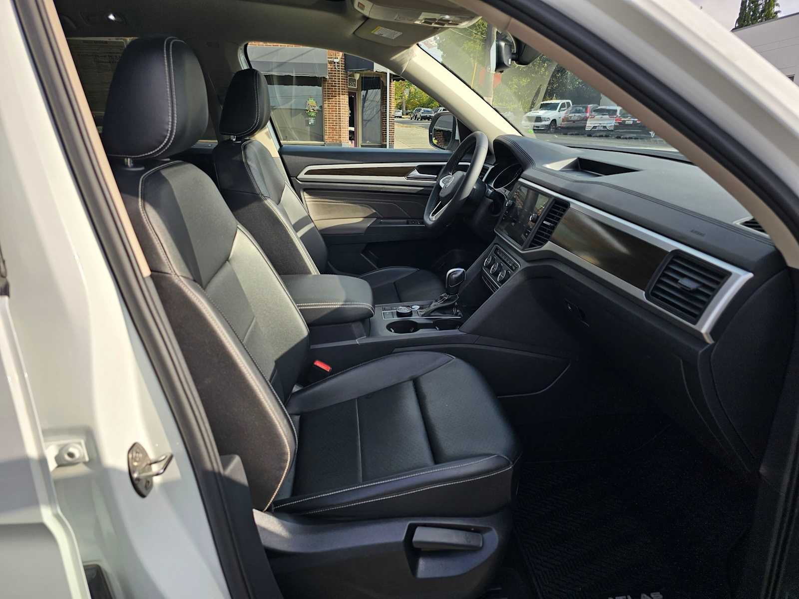 2021 Volkswagen Atlas 3.6L V6 SE w/Technology