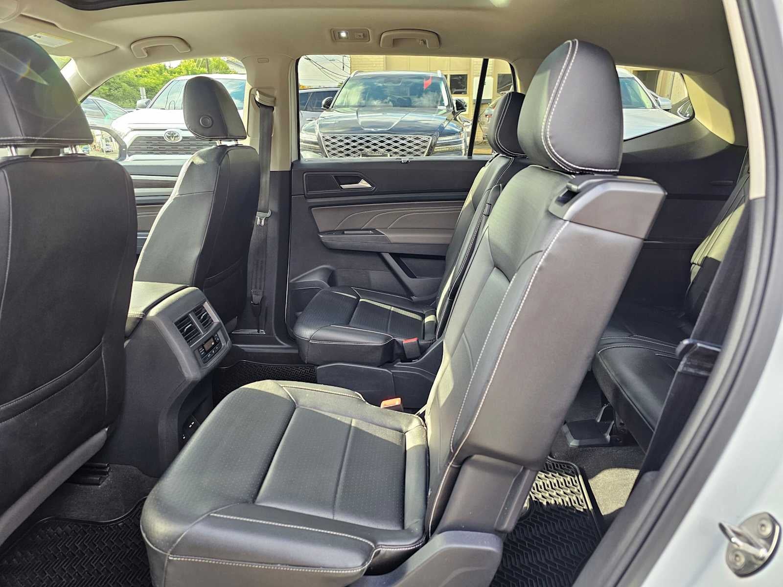 2021 Volkswagen Atlas 3.6L V6 SE w/Technology
