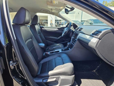 2013 Volkswagen Passat SE