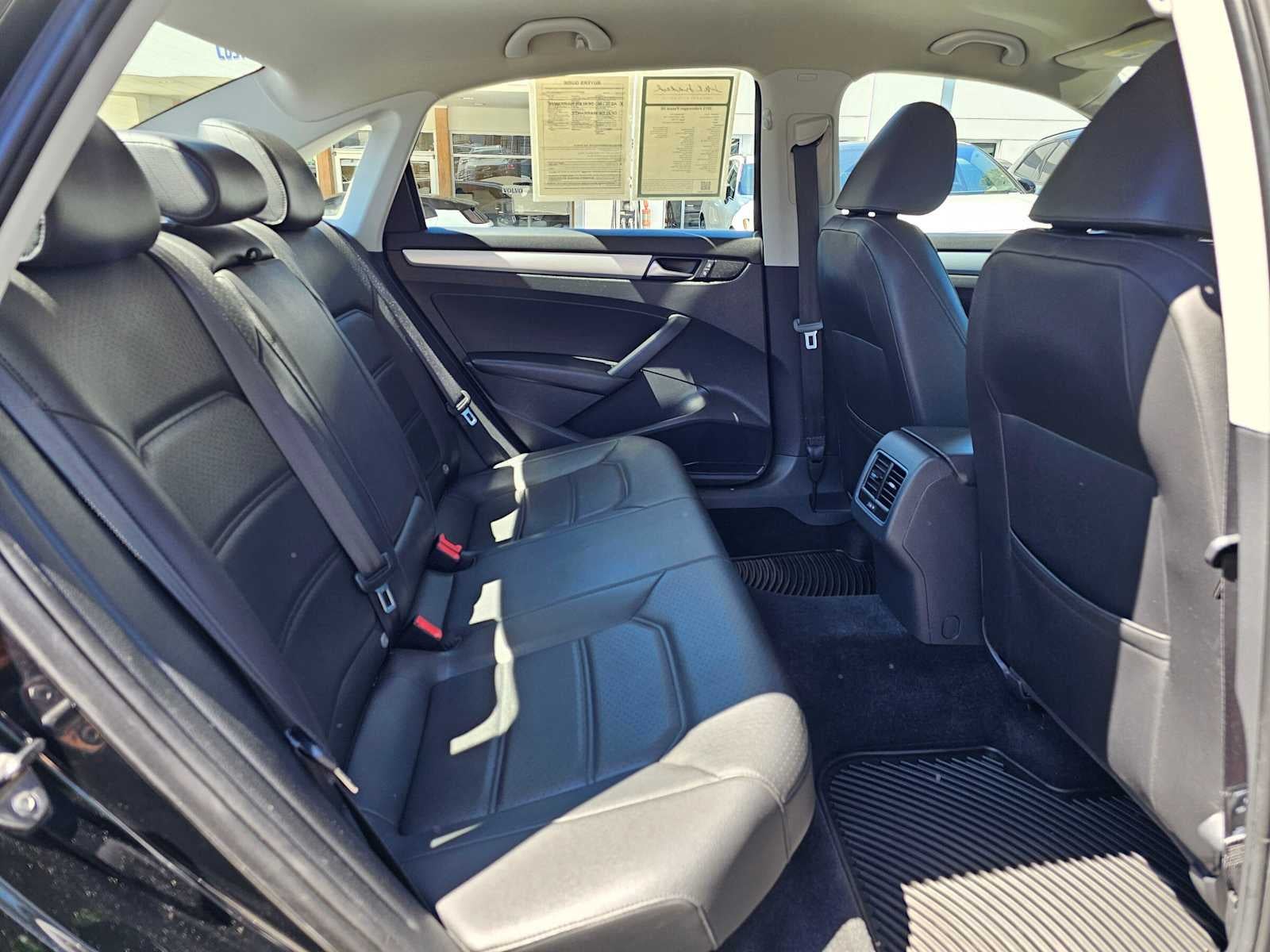 2013 Volkswagen Passat SE