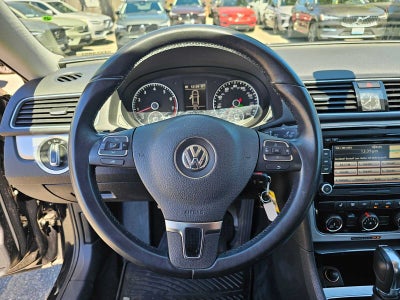 2013 Volkswagen Passat SE