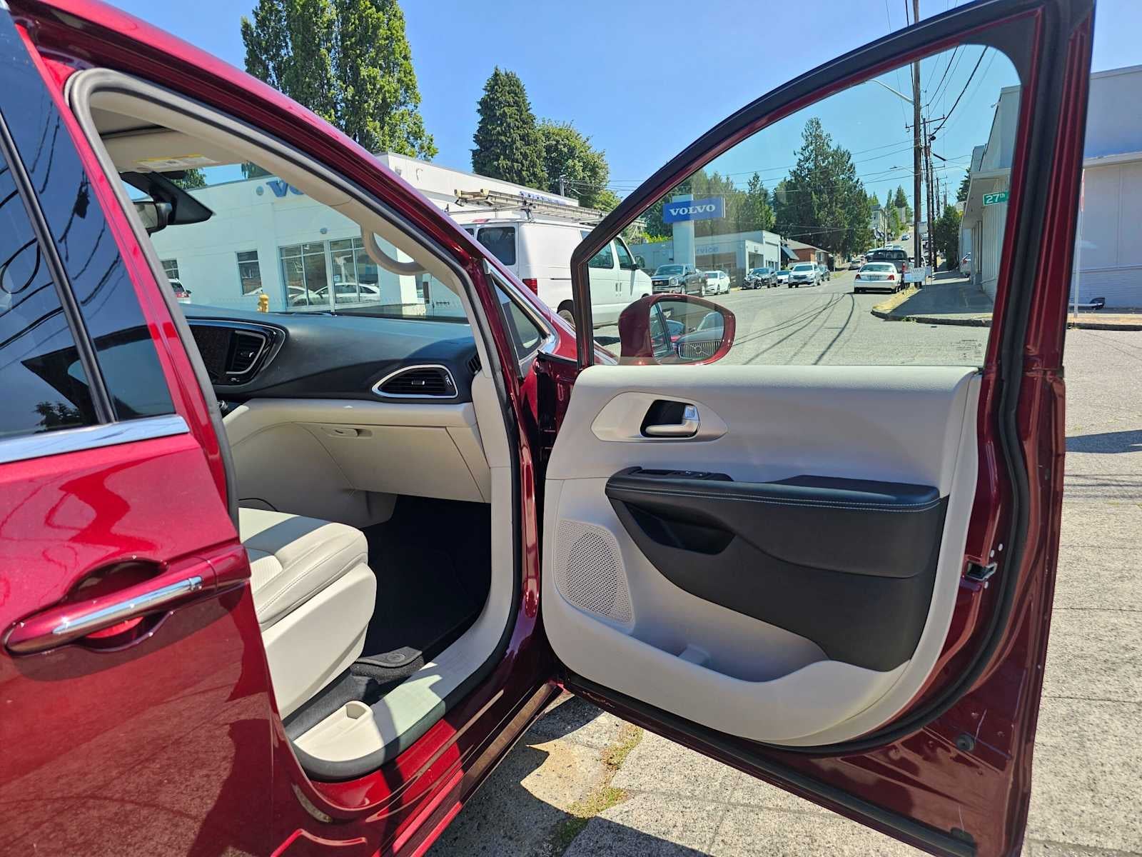 2018 Chrysler Pacifica Hybrid Touring L