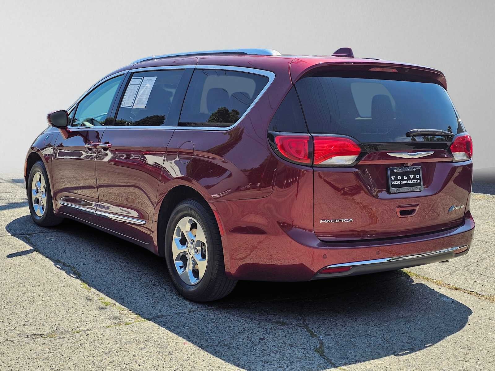2018 Chrysler Pacifica Hybrid Touring L