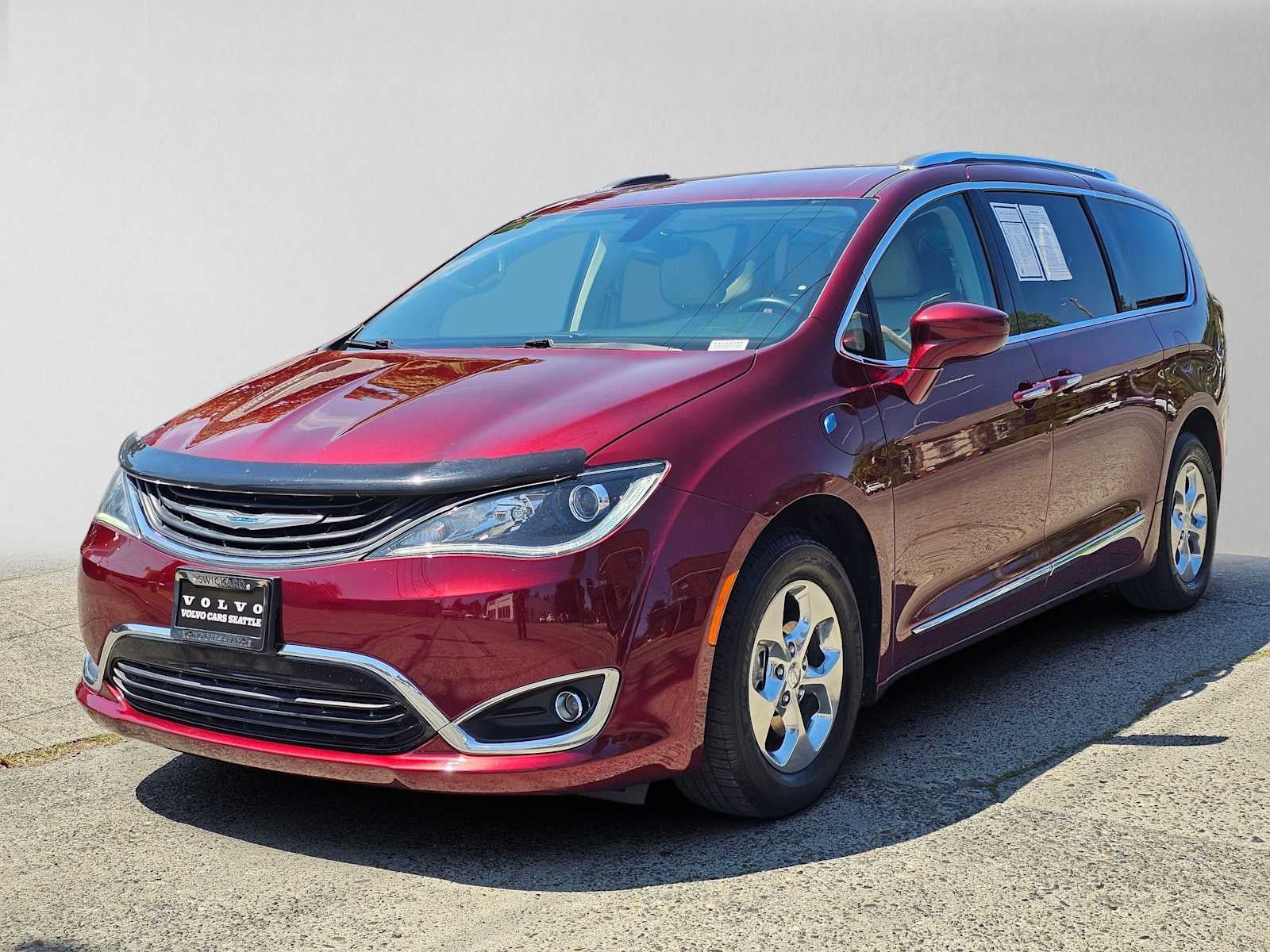 2018 Chrysler Pacifica Hybrid Touring L