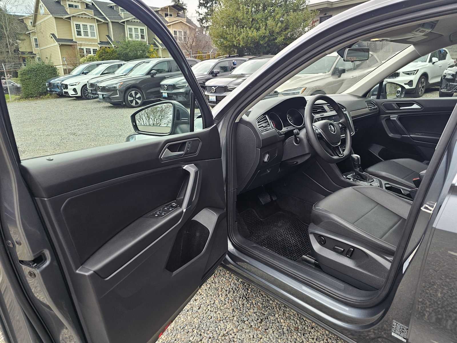 2020 Volkswagen Tiguan SE