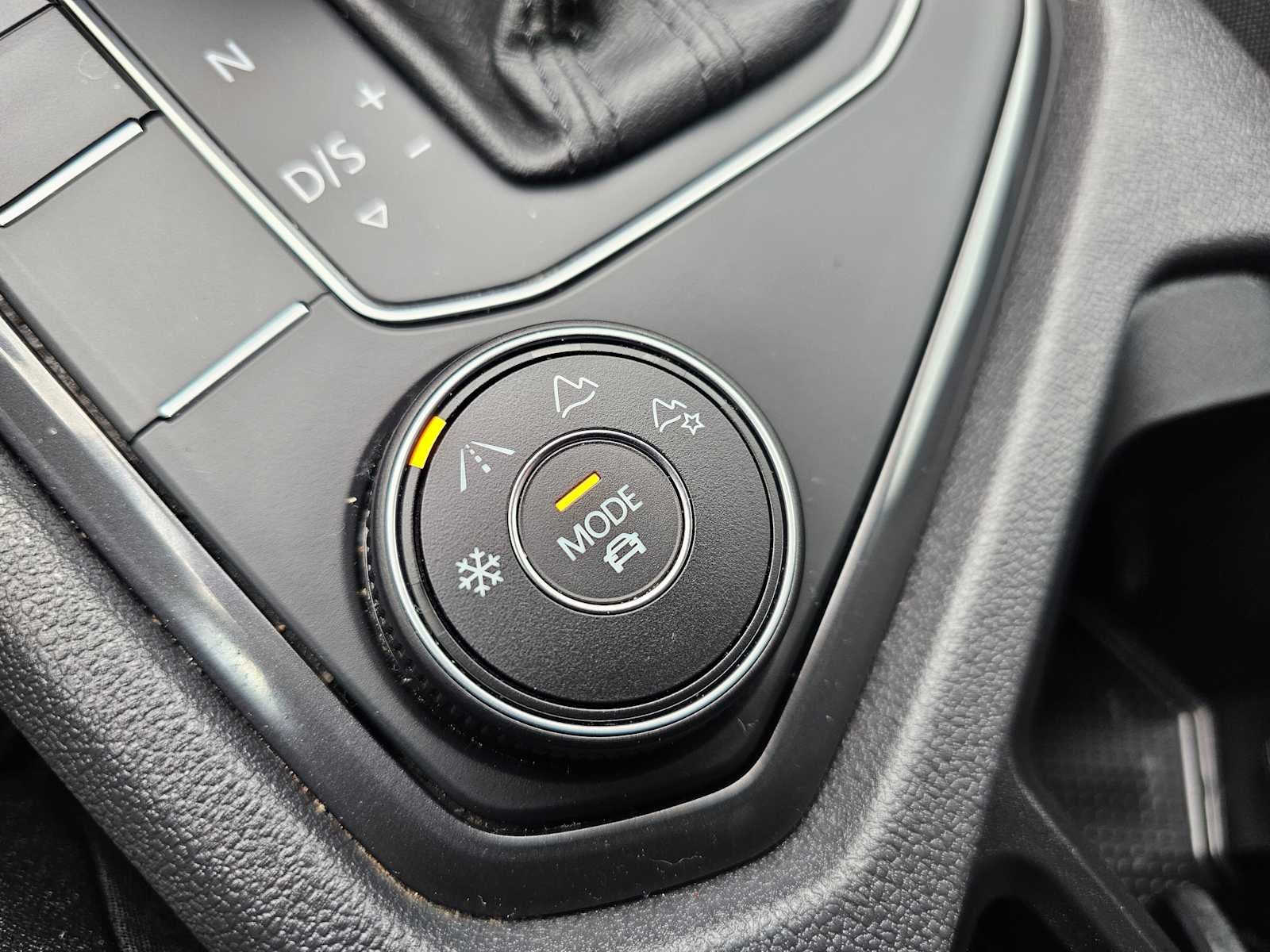 2020 Volkswagen Tiguan SE