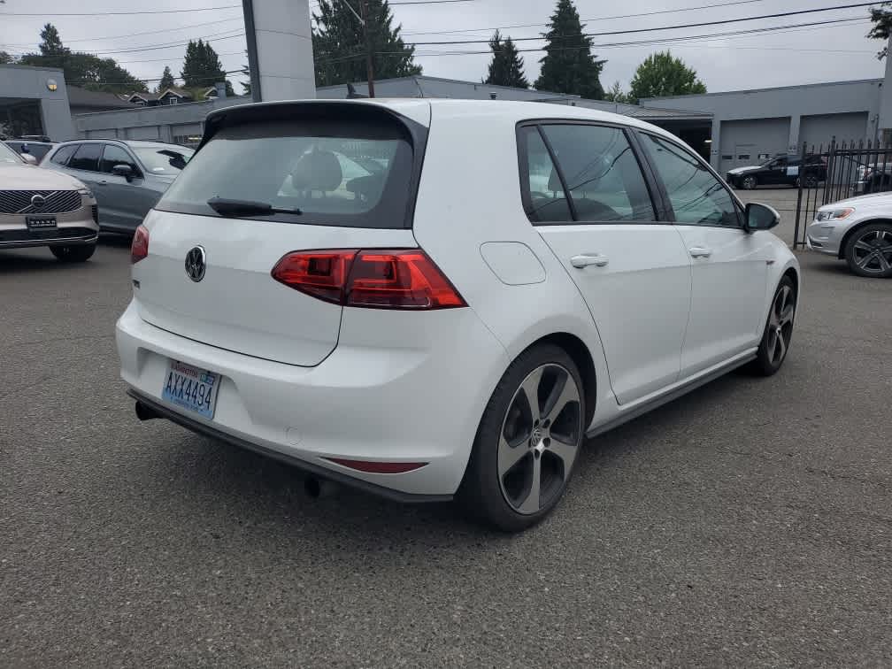 2016 Volkswagen Golf GTI SE