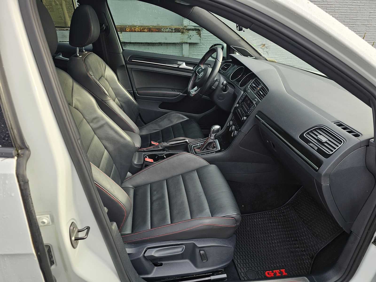 2015 Volkswagen Golf GTI SE