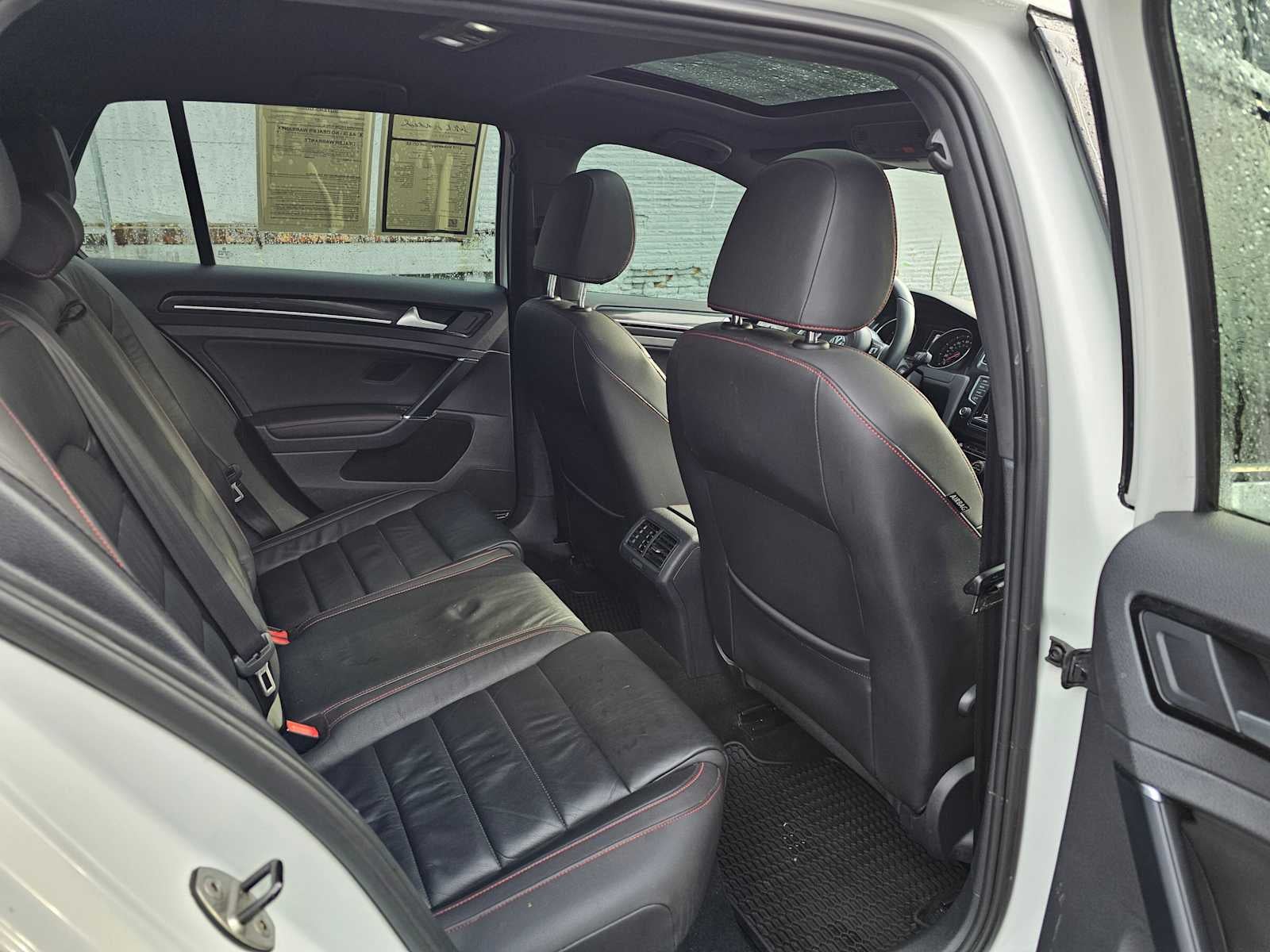 2015 Volkswagen Golf GTI SE