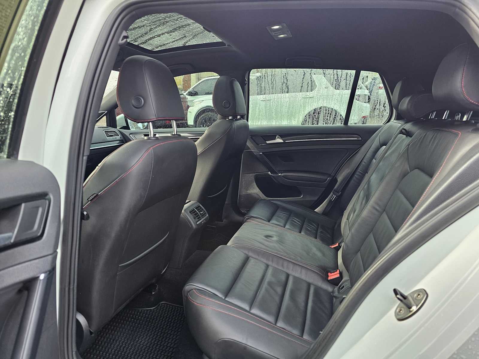 2015 Volkswagen Golf GTI SE