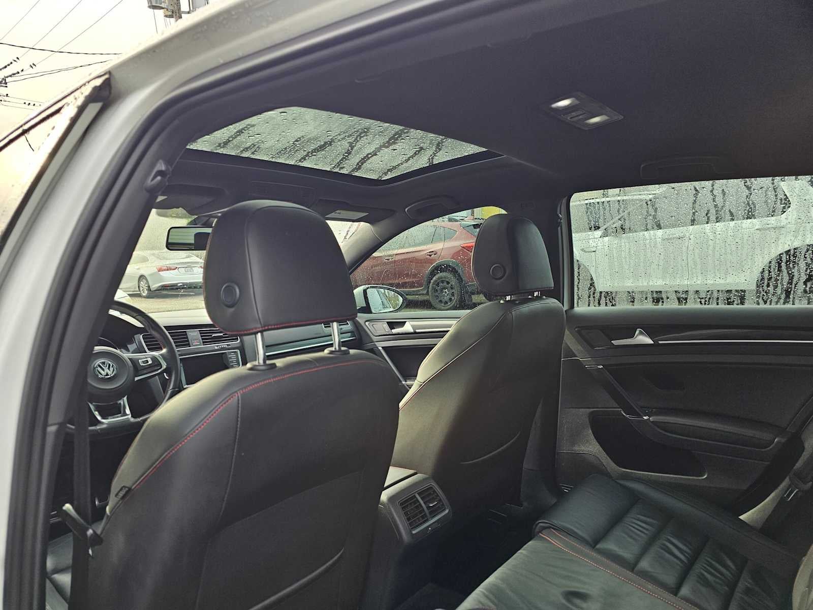 2015 Volkswagen Golf GTI SE