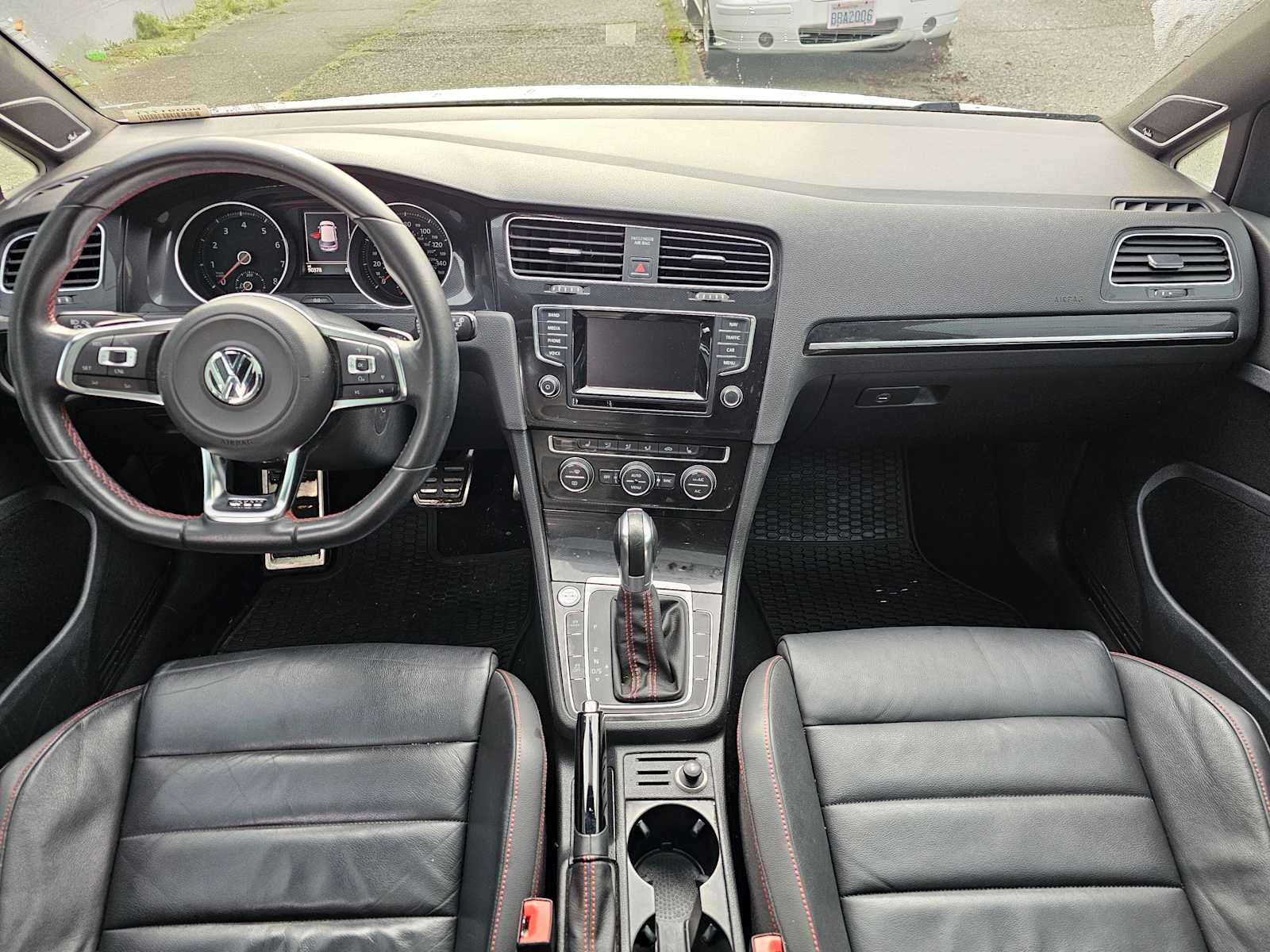 2015 Volkswagen Golf GTI SE