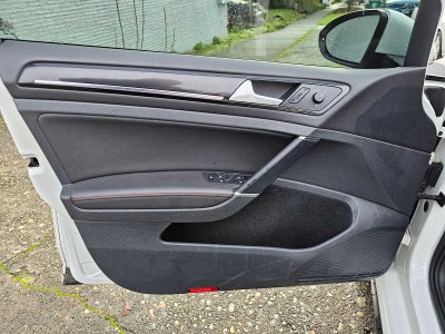 2015 Volkswagen Golf GTI SE