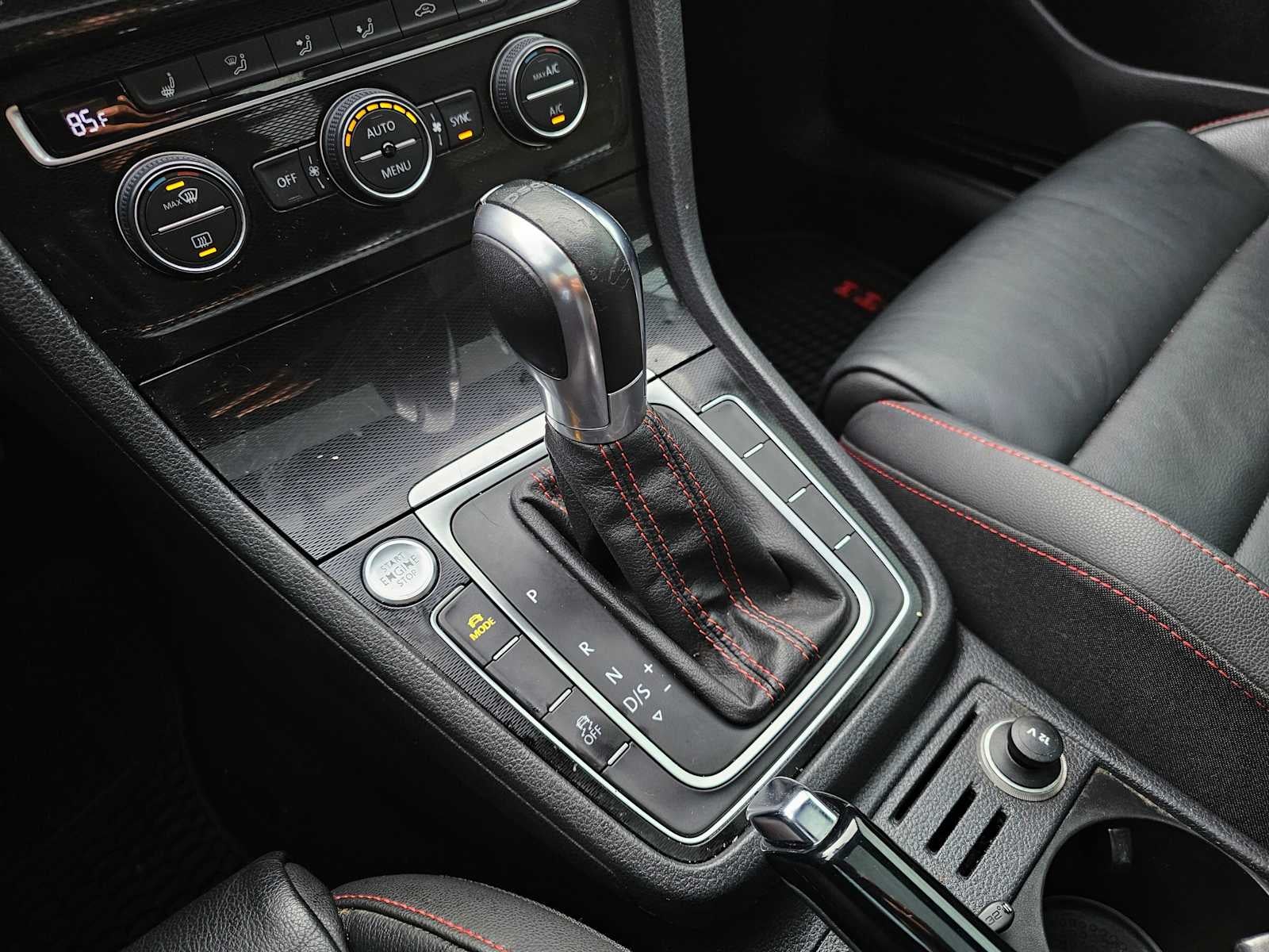 2015 Volkswagen Golf GTI SE