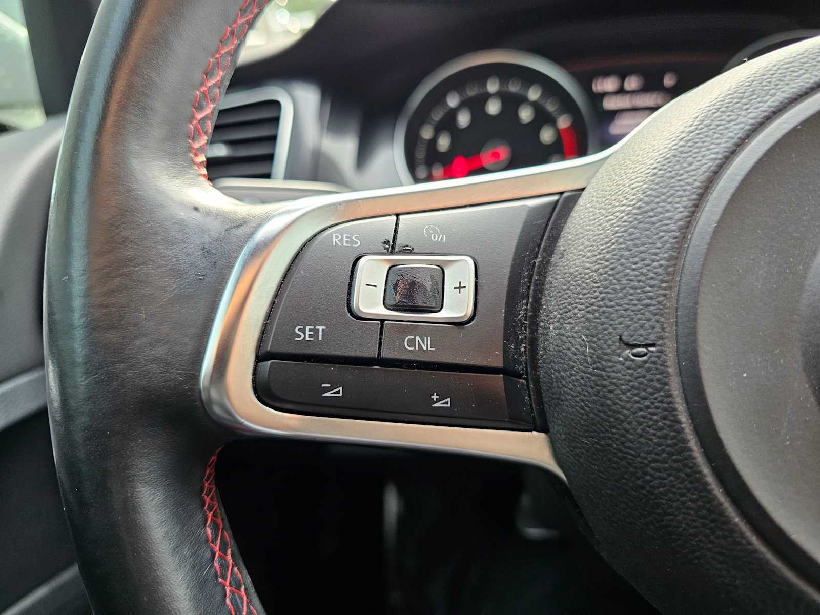 2015 Volkswagen Golf GTI SE