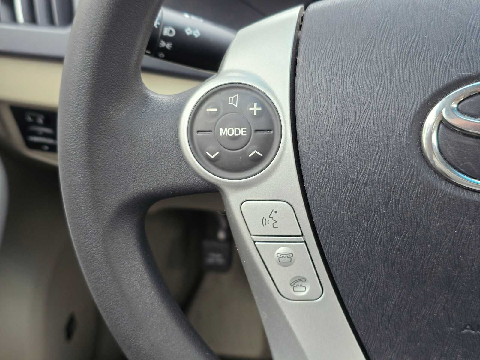 2011 Toyota Prius III