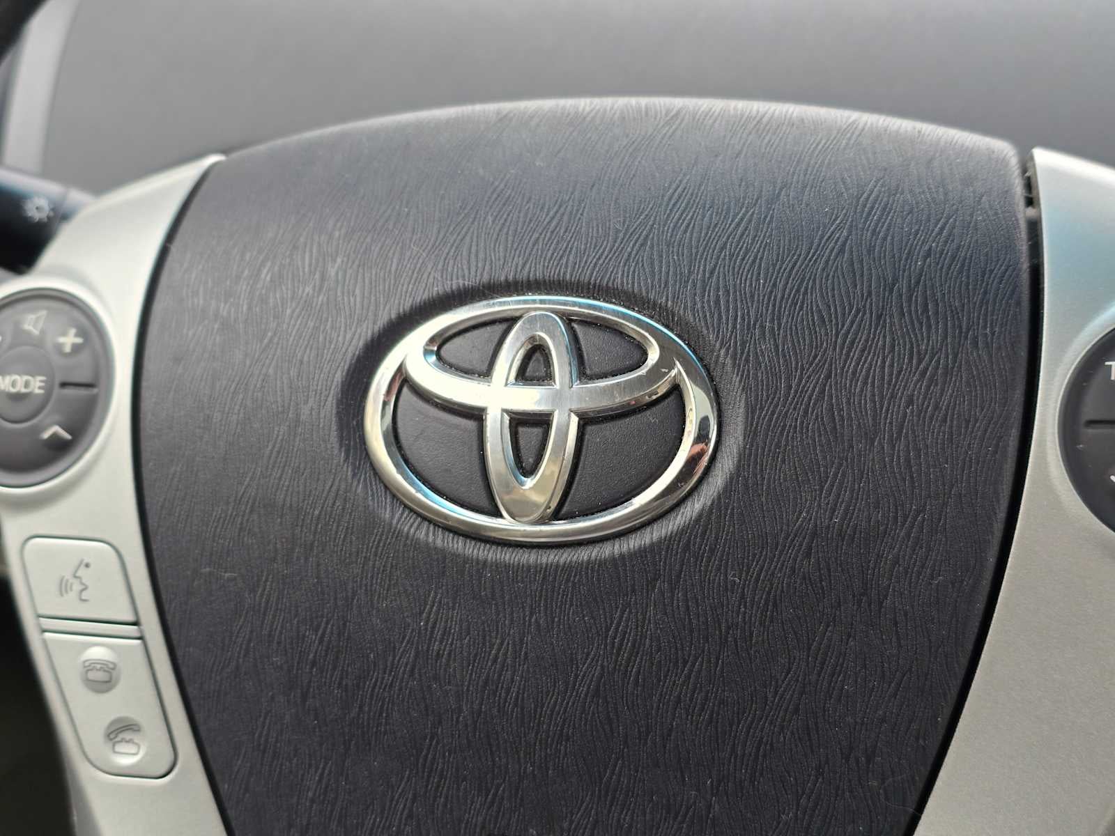 2011 Toyota Prius III