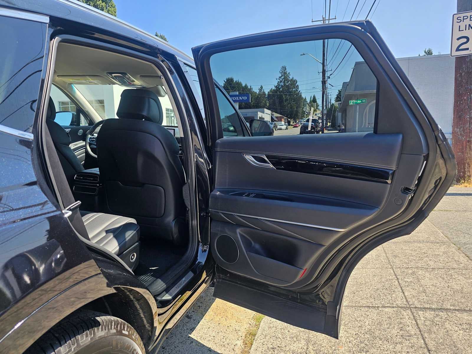 2025 Genesis GV80 2.5T Standard