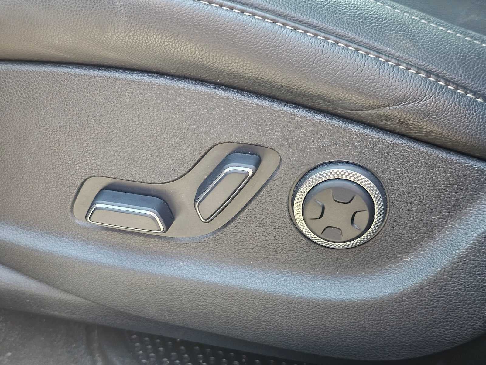 2025 Genesis GV80 2.5T Standard