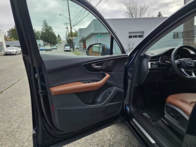 2023 Audi Q7 Premium Plus