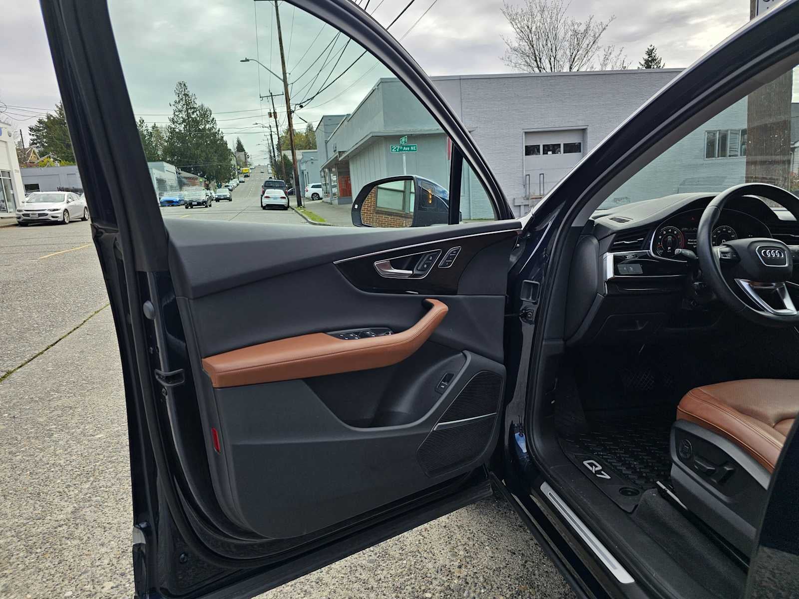 2023 Audi Q7 Premium Plus