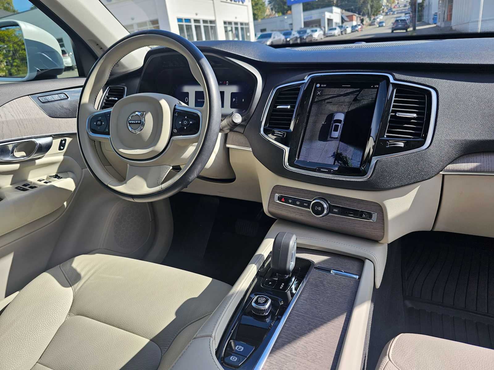 2023 Volvo XC90 Plus