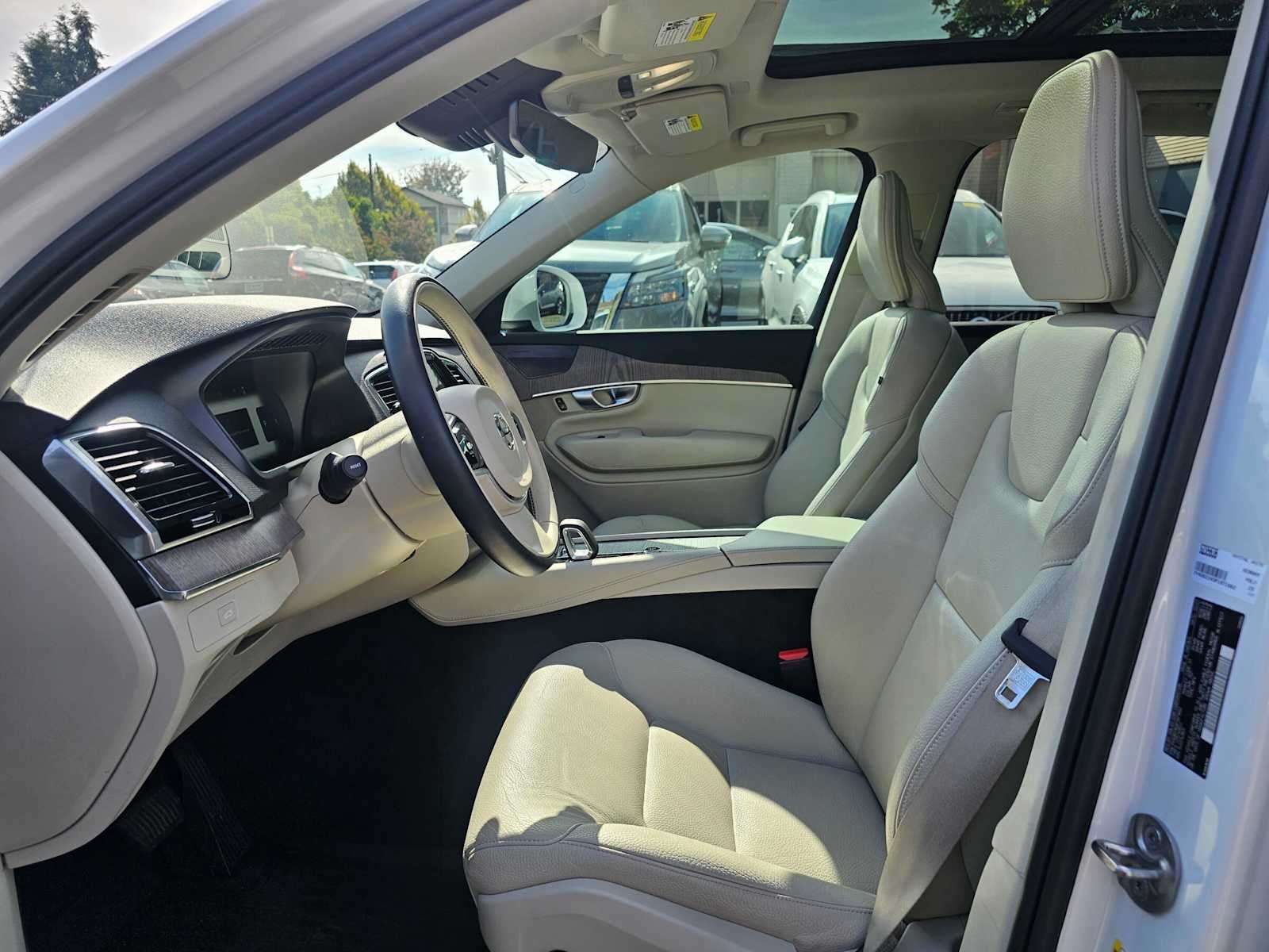 2023 Volvo XC90 Plus