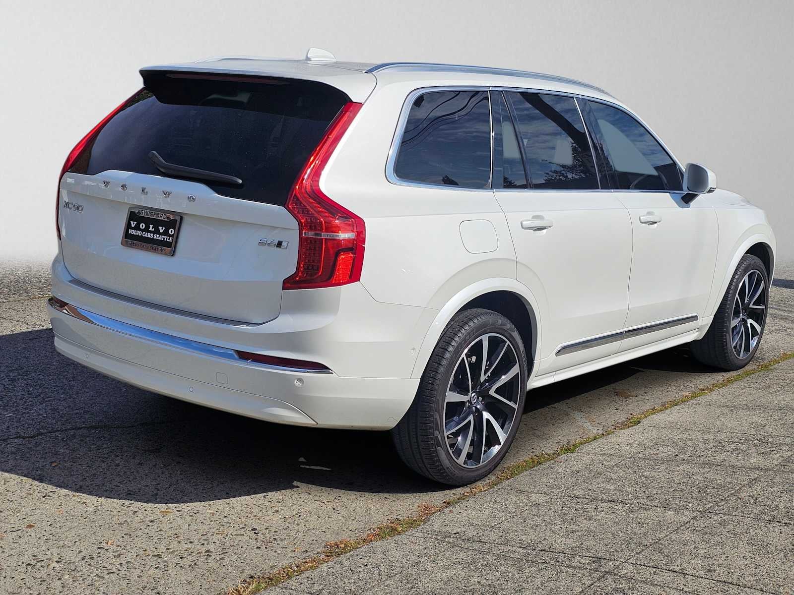 2023 Volvo XC90 Plus