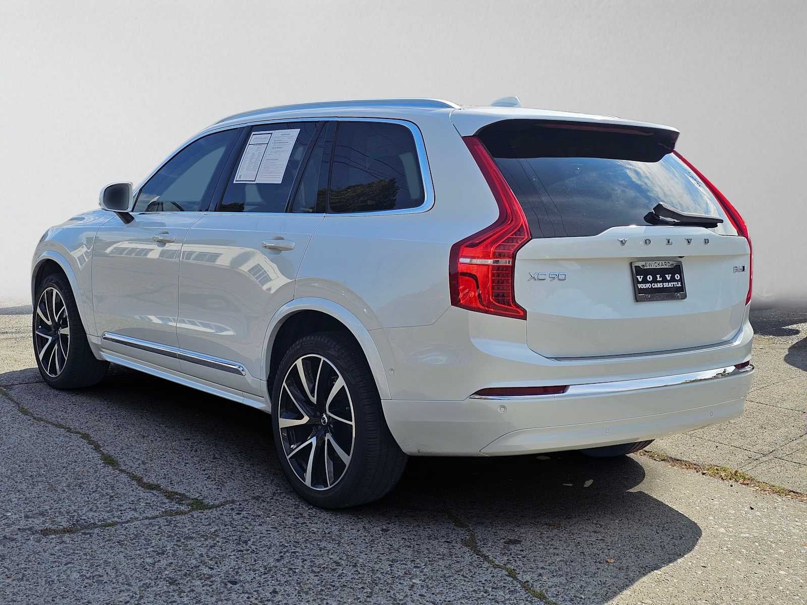 2023 Volvo XC90 Plus